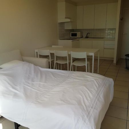 Bella Plaza Apartment เดอปาน ภายนอก รูปภาพ