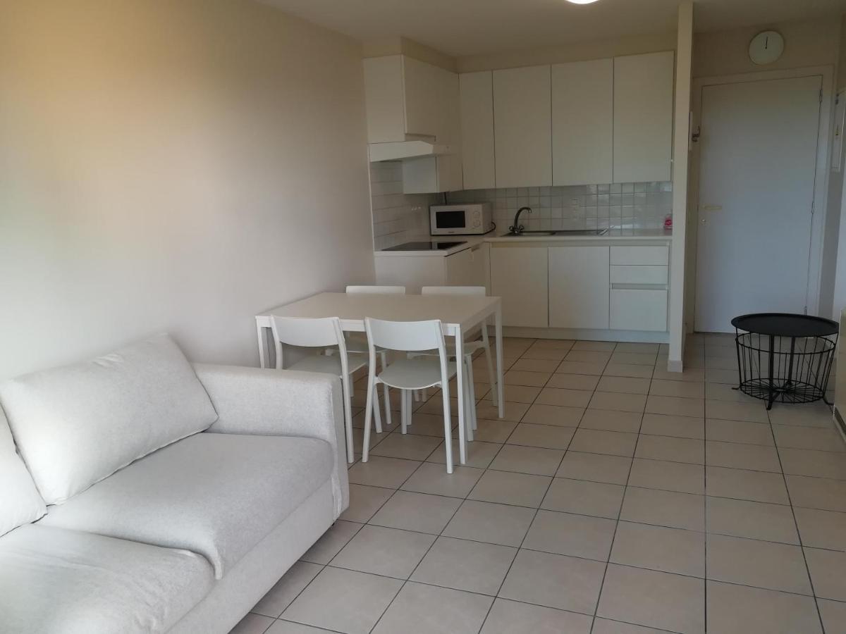 Bella Plaza Apartment เดอปาน ภายนอก รูปภาพ
